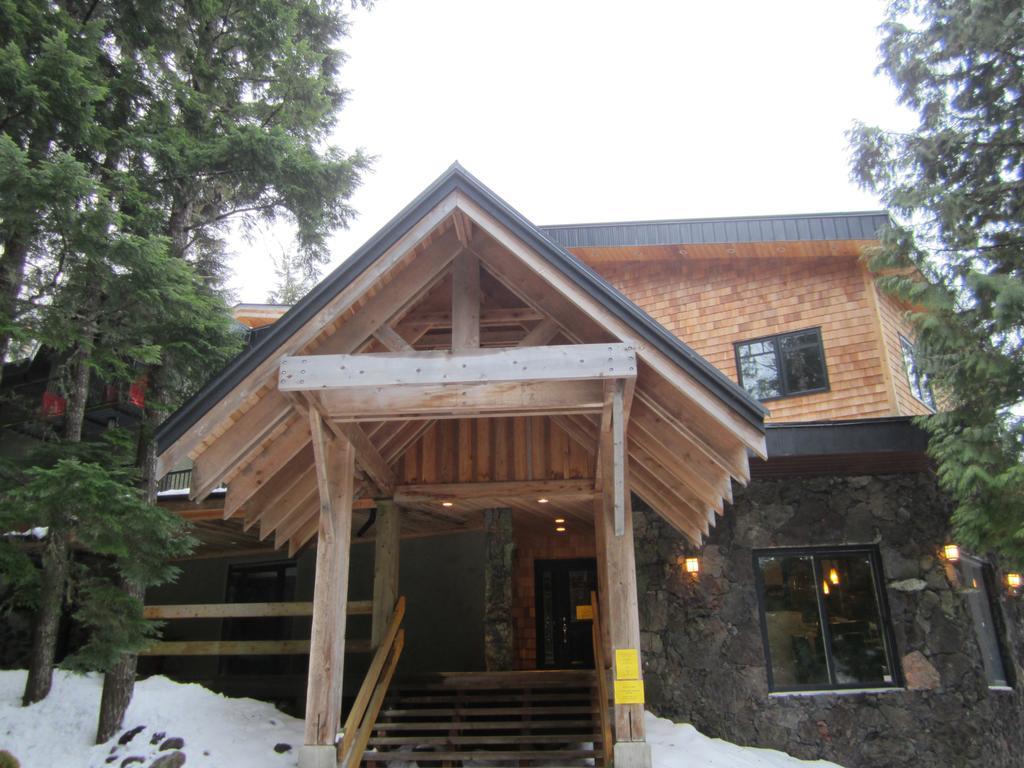 The Lodge At Skeena Landing Террас Экстерьер фото