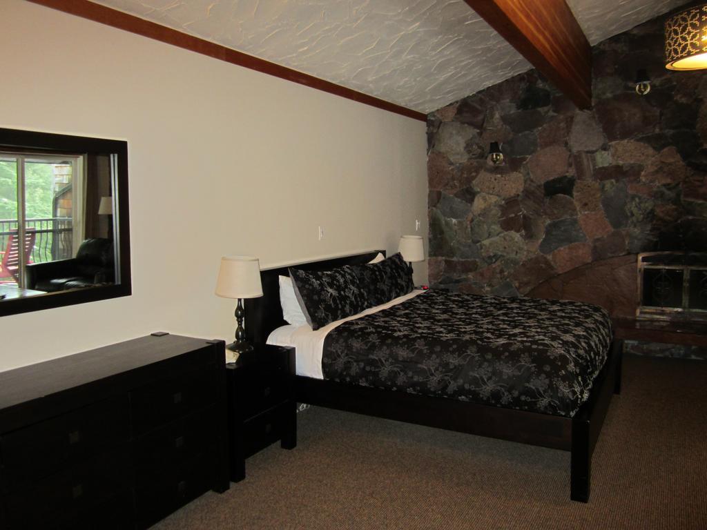 The Lodge At Skeena Landing Террас Номер фото