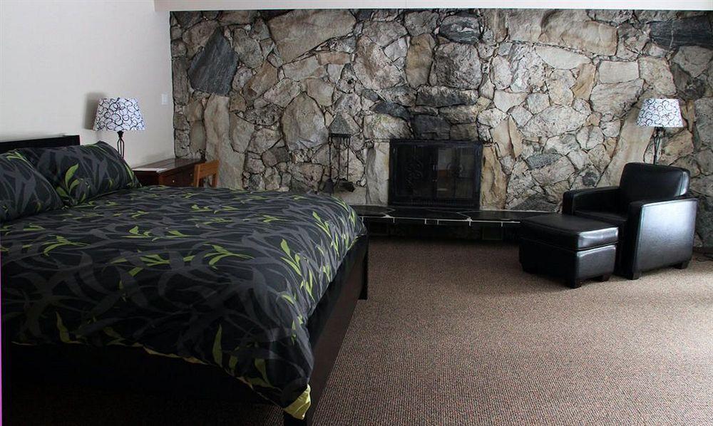 The Lodge At Skeena Landing Террас Экстерьер фото