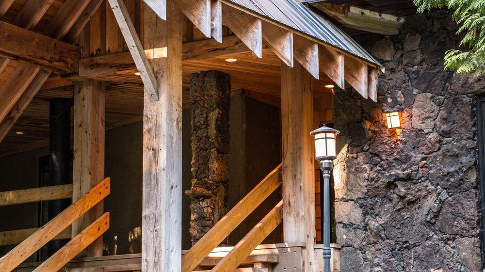 The Lodge At Skeena Landing Террас Экстерьер фото